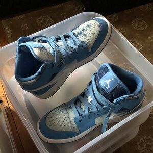 Nike Kids Blue and White Sneakers